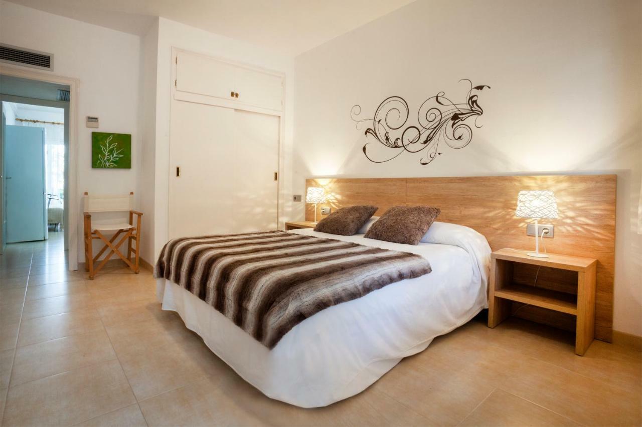 Apartamento A Pie De Playa, Climatizado Y Parking Roses Eksteriør bilde